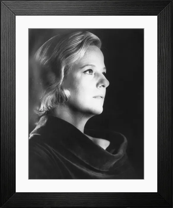 Framed Print : SEANCE ON A WET AFTERNOON, Kim Stanley, 1964