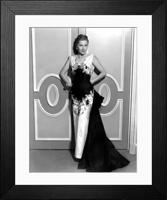 Framed Print : SERENADE, Joan Fontaine, 1956