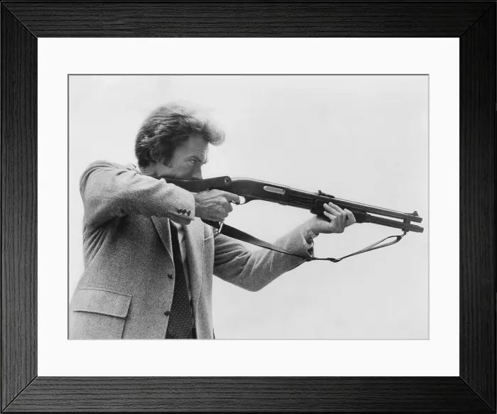 Framed Print : THE ENFORCER, Clint Eastwood, 1976