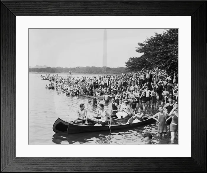 Framed Print : Crowd of bathers enjoy the Canoe Regatta and Water Carnival, Tidal Basin, Washington, D.C. 1924