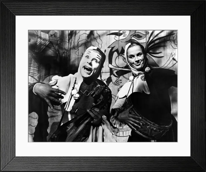 Framed Print : THE SEVENTH SEAL, Nils Poppe, Bibi Andersson 1957 Framed Print : THE SEVENTH SEAL, Nils Poppe, Bibi Andersson 1957
