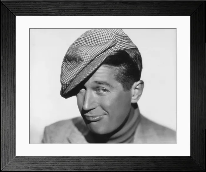 Framed Print : LOVE ME TONIGHT, Maurice Chevalier, 1932