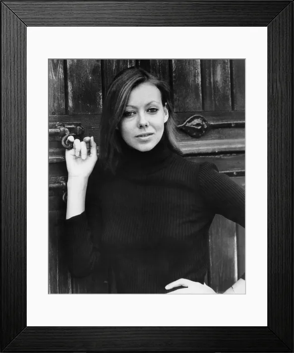 Framed Print : EQUUS, Jenny Agutter, 1977 Framed Print : EQUUS, Jenny Agutter, 1977