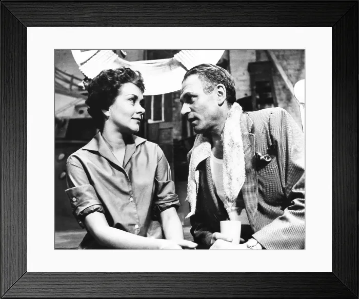 Framed Print : THE ENTERTAINER, from left: Joan Plowright, Laurence Olivier, 1960 Framed Print : THE ENTERTAINER, from left: Joan Plowright, Laurence Olivier, 1960