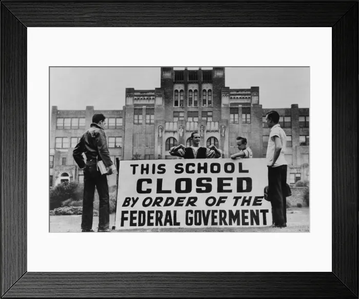 Framed Print : Little Rock Central High was closed to avoid integration Framed Print : Little Rock Central High was closed to avoid integration