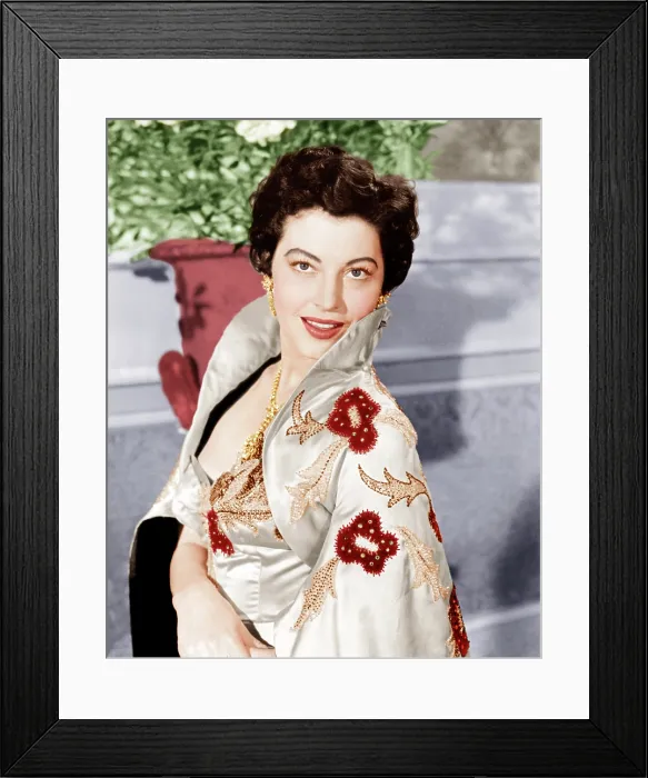 Framed Print : THE BAREFOOT CONTESSA, Ava Gardner, 1954 Framed Print : THE BAREFOOT CONTESSA, Ava Gardner, 1954