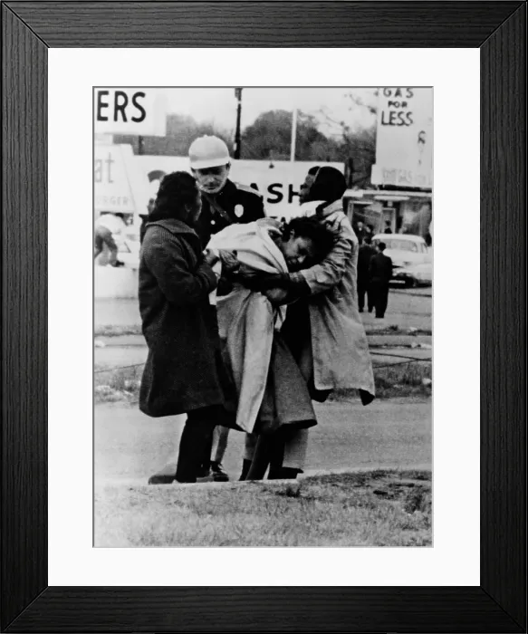 Framed Print : Alabama State Trooper offers no assistance