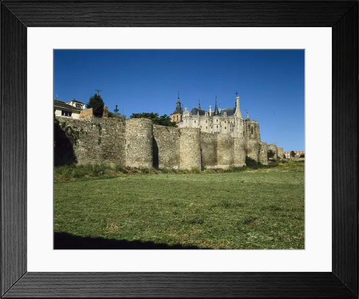 Framed Print : SPAIN. CASTILE AND LEON. LEON. Astorga. Roman walls of Asturica Augusyta, Bishop's Palace by Gaudi and Cathedral. AISA / Everett Collection**US SALES ONLY** Framed Print : SPAIN. CASTILE AND LEON. LEON. Astorga. Roman walls of Asturica Augusyta, Bishop's Palace by Gaudi and Cathedral. AISA / Everett Collection**US SALES ONLY**
