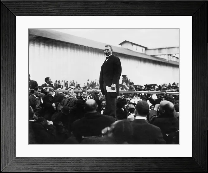 Framed Print : Booker T. Washington (1856-1915), standing on a stage in Mound Bayou, Mississippi, 1912 Framed Print : Booker T. Washington (1856-1915), standing on a stage in Mound Bayou, Mississippi, 1912