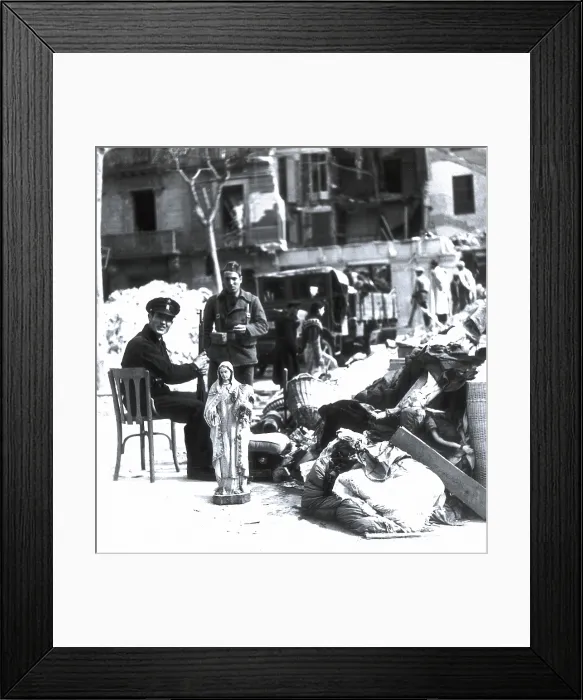 Framed Print : Spanish Civil War (1936-1939). Barcelona. Surveillance after a bombardment (March 1937). SPAIN. Madrid. National Historical Archive of Madrid Framed Print : Spanish Civil War (1936-1939). Barcelona. Surveillance after a bombardment (March 1937). SPAIN. Madrid. National Historical Archive of Madrid