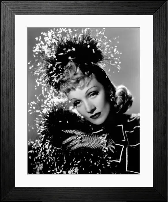 Framed Print : SEVEN SINNERS, Marlene Dietrich, 1940