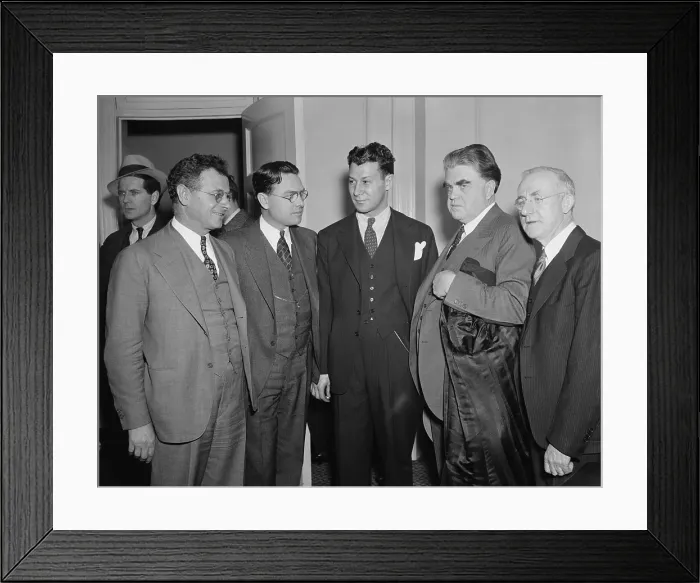Framed Print : Labor leaders meet to discuss the strike against General Motors. Jan. 12, 1937. L-R: Sidney Hillman, CIO; Homer L. Martin, U.A.W.; Leo Pressman, CIO ; John L Framed Print : Labor leaders meet to discuss the strike against General Motors. Jan. 12, 1937. L-R: Sidney Hillman, CIO; Homer L. Martin, U.A.W.; Leo Pressman, CIO ; John L