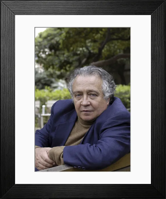 Framed Print : TELLES RIBEIROEdgar (1944). Writer. 2007. Oscar Elias / AISA / Everett Collection (184645)**US SALES ONLY** Framed Print : TELLES RIBEIROEdgar (1944). Writer. 2007. Oscar Elias / AISA / Everett Collection (184645)**US SALES ONLY**