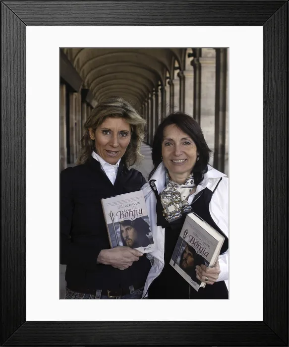 Framed Print : Michela and Elena Martignoni (2007). Oscar Elias / AISA / Everett Collection (184635)**US SALES ONLY**