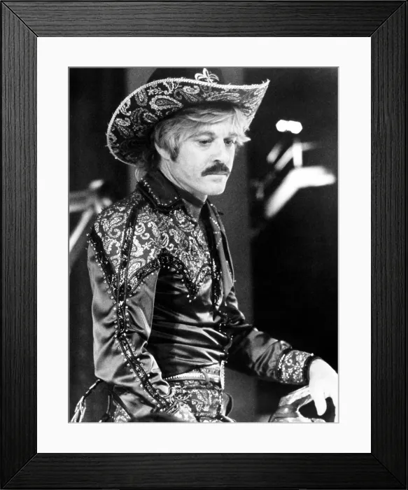Framed Print : THE ELECTRIC HORSEMAN, Robert Redford, 1979. Columbia / courtesy Everett Collection