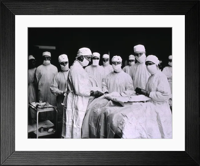 Framed Print : Surgeons and nurses masked in preparation for surgery at U.S. Army General Hospital in Detroit, Michigan. Ca. 1920