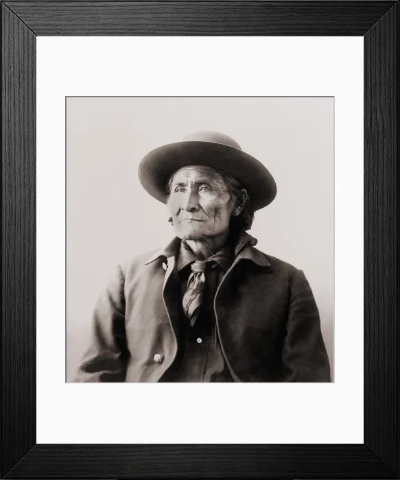 Framed Print : Geronimo (1829-1909), Chiricahua Apache warrior in 1898, when he was held with his family at Fort Sill, Oklahoma