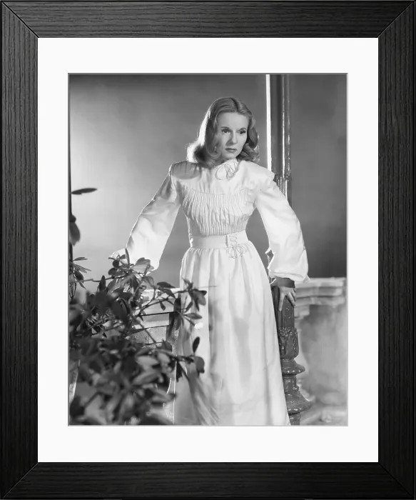 Framed Print : THE SEVENTH VEIL, Ann Todd, 1945