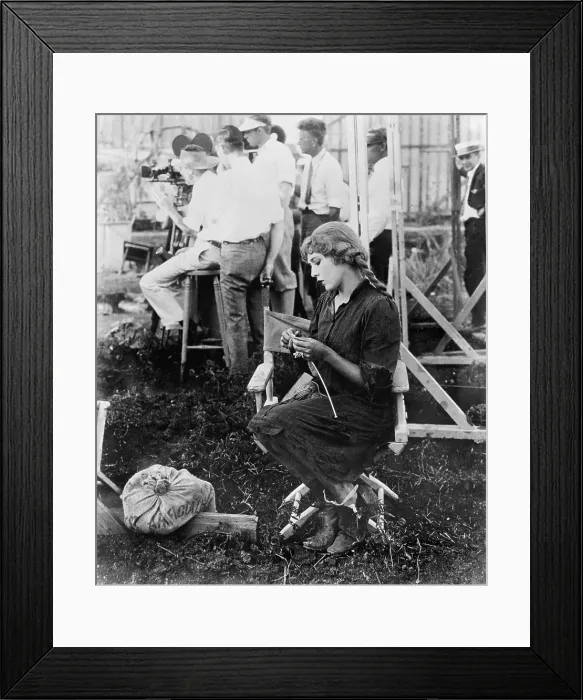 Framed Print : Mary Pickford on a movie set knitting for Red Cross, ca. 1920 Framed Print : Mary Pickford on a movie set knitting for Red Cross, ca. 1920