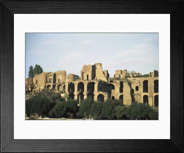 Framed Print : ITALY. LAZIO. ROME. Rome. Remains of luxurious Roman villas in the Palatine Hill. AISA / Everett Collection (73490)**US SALES ONLY**