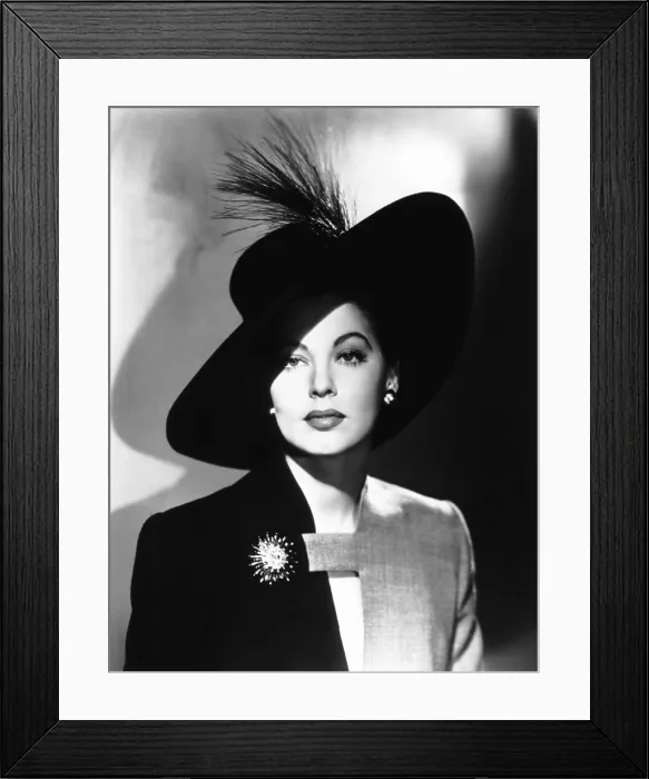 Framed Print : SHE WENT TO THE RACES, Ava Gardner, 1945 Framed Print : SHE WENT TO THE RACES, Ava Gardner, 1945