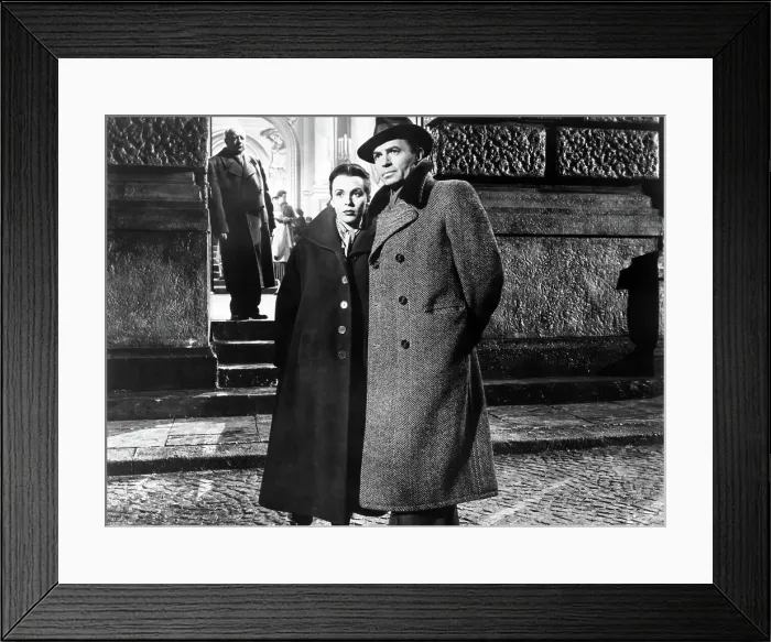 Framed Print : THE MAN BETWEEN, from left: Claire Bloom, James Mason, 1953