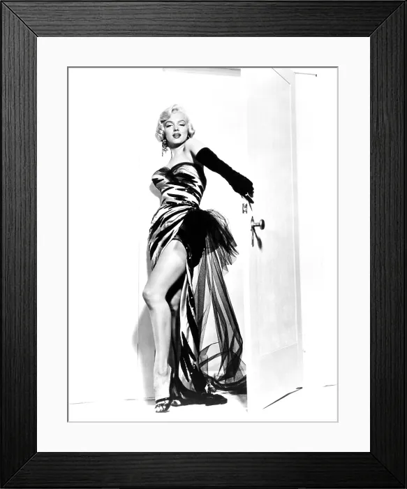 Framed Print : THE SEVEN YEAR ITCH, Marilyn Monroe (in a gown by William Travilla), 1955. TM & Copyright 20th Century Fox Film Corp. / courtesy Everett Collection