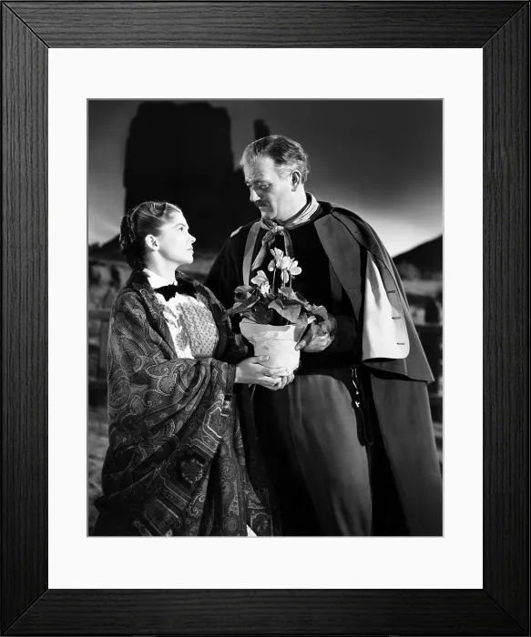 Framed Print : SHE WORE A YELLOW RIBBON, from left, Joanne Dru, John Wayne, 1949 Framed Print : SHE WORE A YELLOW RIBBON, from left, Joanne Dru, John Wayne, 1949