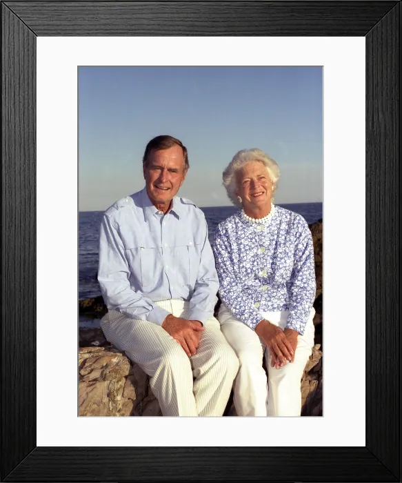 Framed Print : President George Bush and wife Barbara at Walker's Point, Kennebunkport, Maine. August 31, 1990. 31 Aug 90 Framed Print : President George Bush and wife Barbara at Walker's Point, Kennebunkport, Maine. August 31, 1990. 31 Aug 90