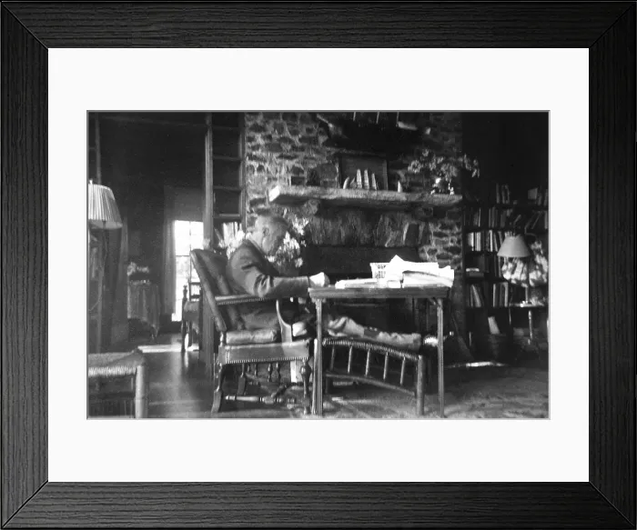 Framed Print : Franklin Roosevelt working at Warm Springs a few days before his death. Apr. 1945