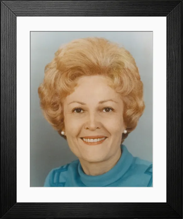 Framed Print : First Lady Patricia Nixon (1912-1993), in a White House portrait taken June 15, 1969