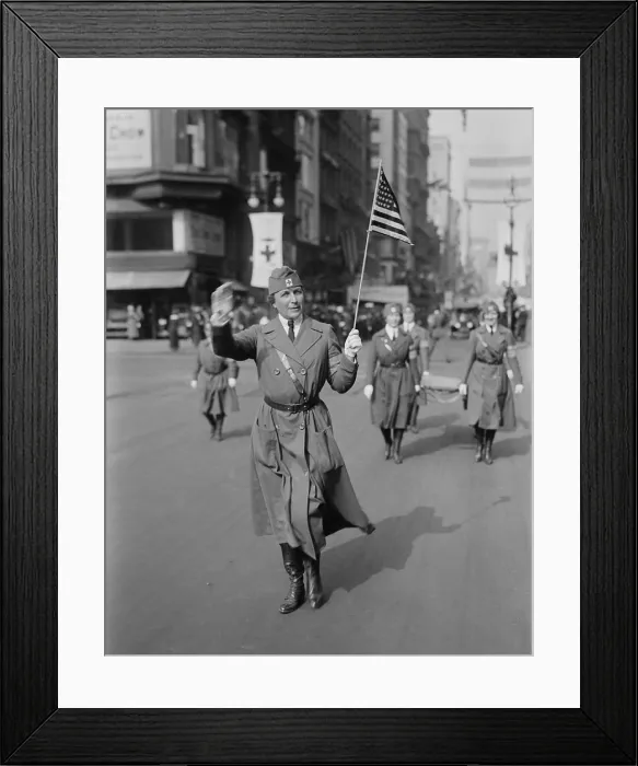 Framed Print : Daisy Harriman (1870-1967), parading in New York, wearing a Red Cross uniform