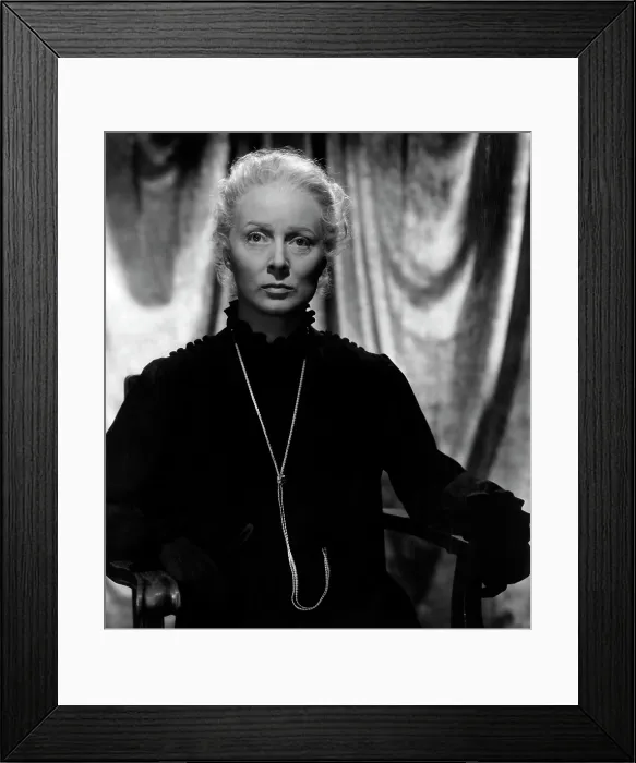 Framed Print : MADAME CURIE, Greer Garson, 1943