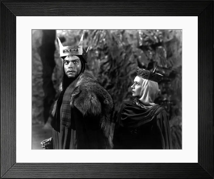 Framed Print : MACBETH, Orson Welles, Jeanette Nolan, 1948