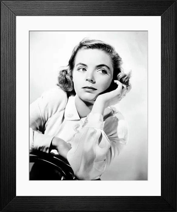Framed Print : THE ENCHANTED COTTAGE, Dorothy McGuire, 1945