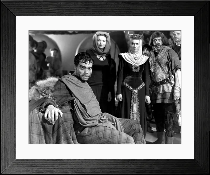 Framed Print : MACBETH, Orson Welles, Jeanette Nolan, 1948