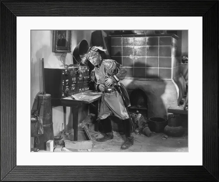 Framed Print : DUCK SOUP, Harpo Marx, 1933 Framed Print : DUCK SOUP, Harpo Marx, 1933