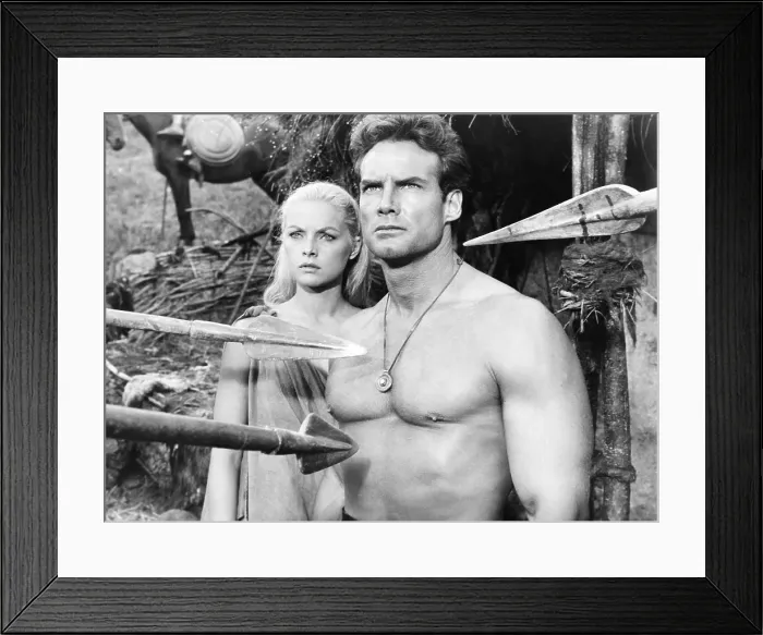 Framed Print : DUEL OF THE TITANS, (aka ROMOLO E REMO), from left: Virna Lisi, Steve Reeves, 1961