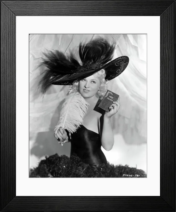 Framed Print : EVERY DAY'S A HOLIDAY, Mae West, 1937