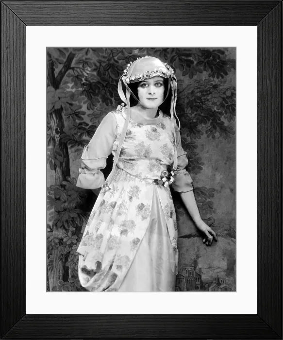 Framed Print : EAST LYNNE, Theda Bara, 1916