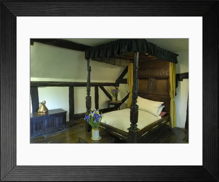Framed Print : UNITED KINGDOM. ENGLAND. Stratford-Upon-Avon. Anne Hathaway's farmhouse (wife of Shakespeare)called Hewland Farm in Shottery. Room