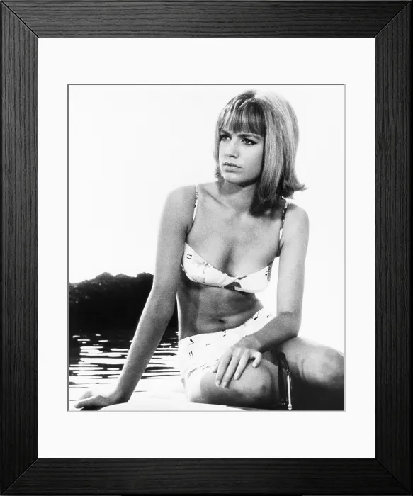 Framed Print : IL SORPASSO, (aka THE EASY LIFE), Catherine Spaak, 1962 Framed Print : IL SORPASSO, (aka THE EASY LIFE), Catherine Spaak, 1962