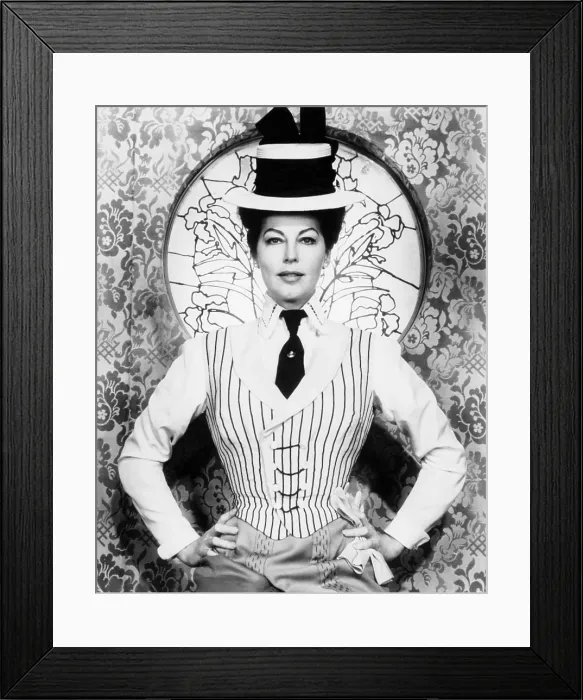 Framed Print : 55 DAYS AT PEKING, Ava Gardner, 1963 Framed Print : 55 DAYS AT PEKING, Ava Gardner, 1963