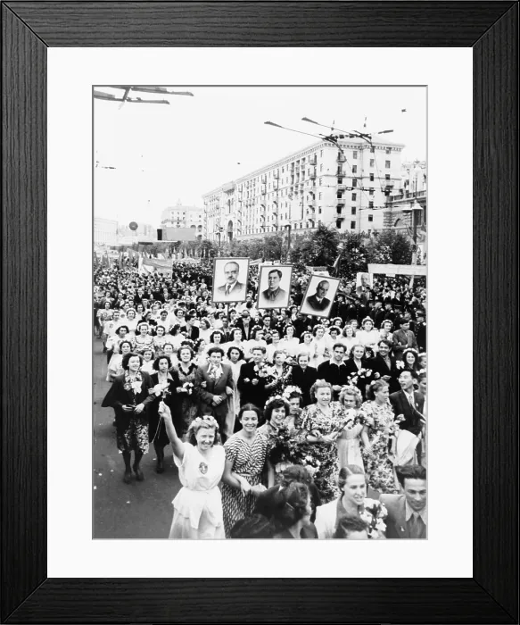 Framed Print : People of Kiev at a demonstration to honor the tercentenary (300th aniversary) of the union of the Ukraine with Russia in 1954 Framed Print : People of Kiev at a demonstration to honor the tercentenary (300th aniversary) of the union of the Ukraine with Russia in 1954