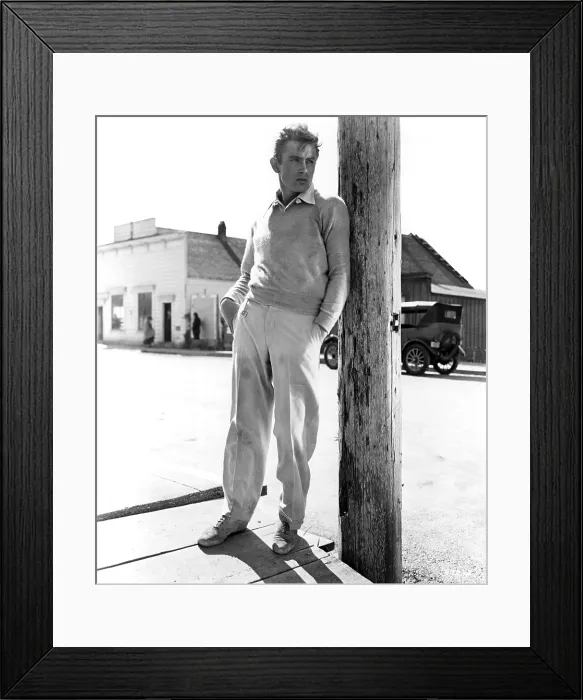 Framed Print : EAST OF EDEN, James Dean, 1955