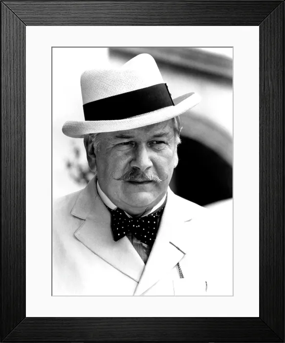 Framed Print : EVIL UNDER THE SUN, Peter Ustinov, 1982, Universal / courtesy Everett Collection