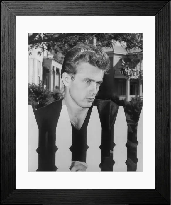 Framed Print : EAST OF EDEN, James Dean, 1955