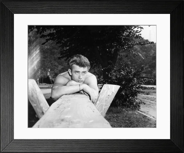 Framed Print : EAST OF EDEN, James Dean, 1955