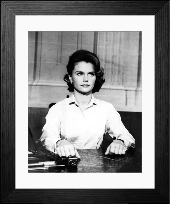 Framed Print : EXPERIMENT IN TERROR, Lee Remick, 1962