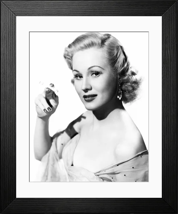 Framed Print : SMART GIRLS DON'T TALK, Virginia Mayo, 1948 Framed Print : SMART GIRLS DON'T TALK, Virginia Mayo, 1948